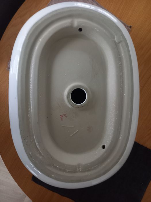 umywalka lazienkowa z bateria