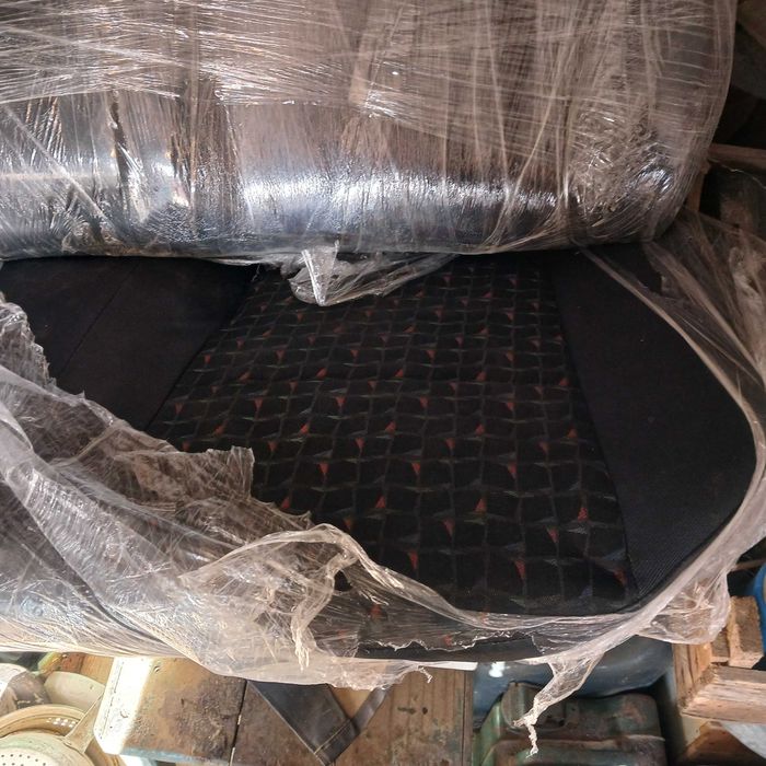 Комплект сидений автомобиля Мазда 323 В.