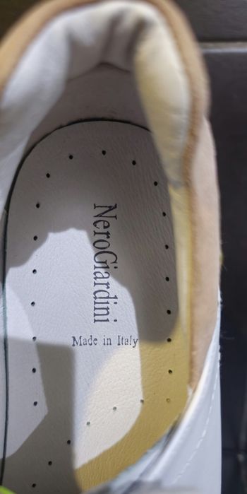 Nowe trampki NeroGiardini skóra