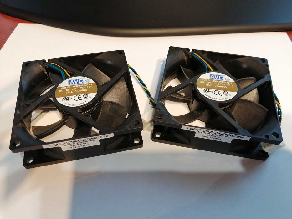 2 Wentylator oryginalny tylny do Lenovo ThinkStation