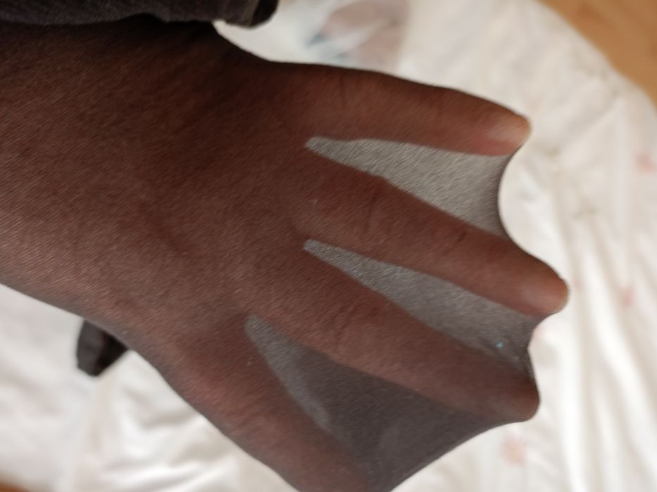 Damskie używane rajstopy.