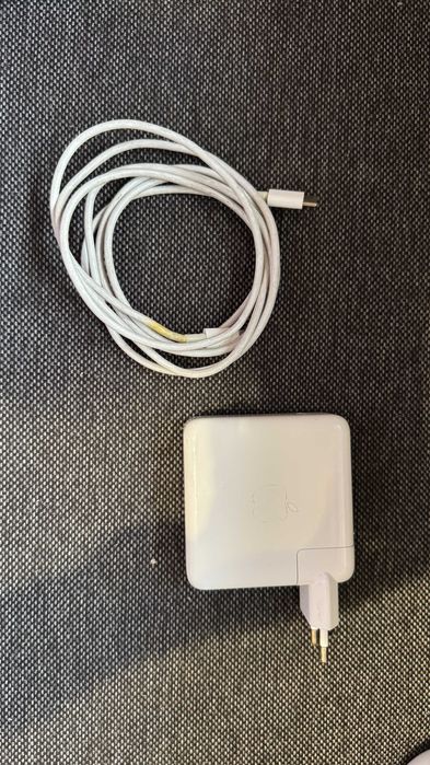 Apple MacBook Pro 16” i9 / 16GB / 1TB SSD (Model A2141)