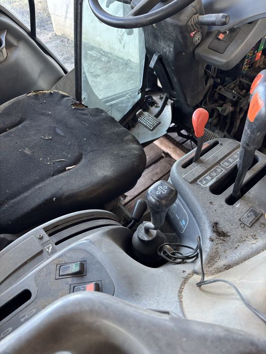 New Holland TS 115