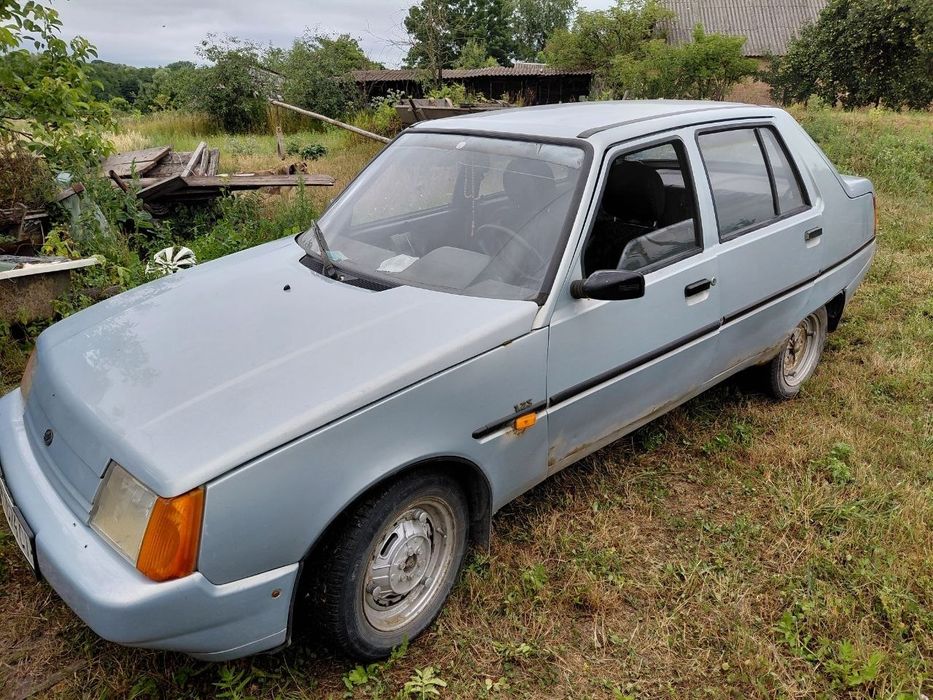 Продам авто в доброму стані сів поїхав