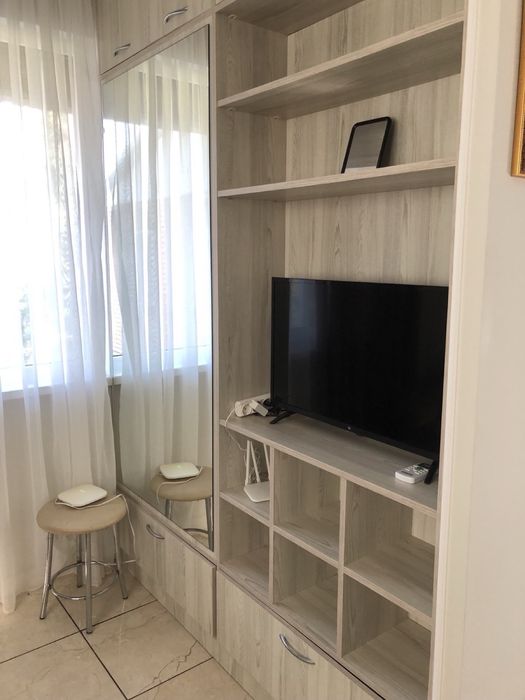 Продам дом с ремонтом, мебелью и гостевым домиком у моря