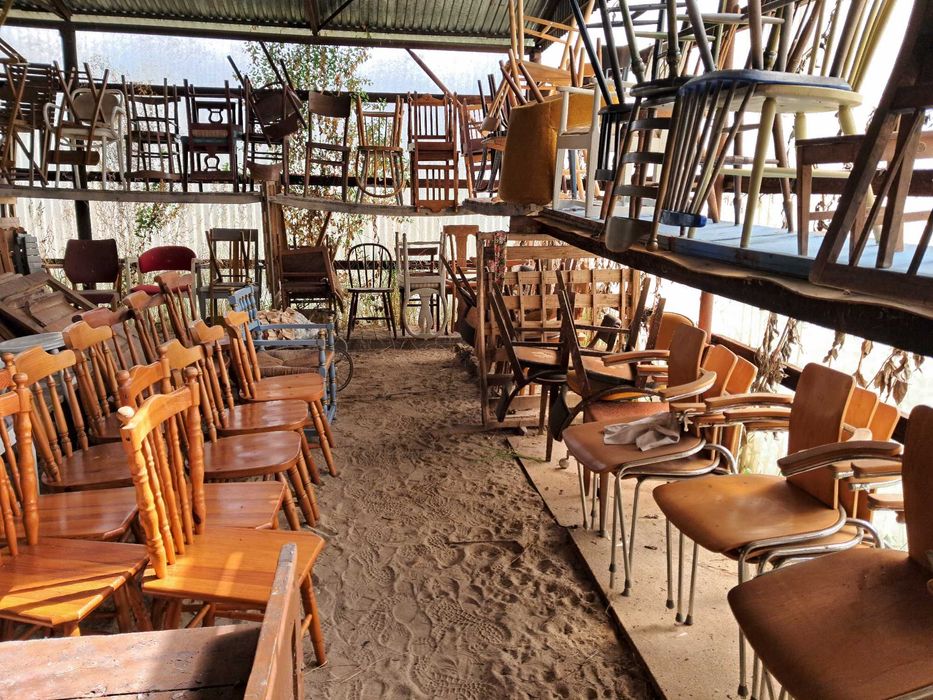 stare drewniane drzwi