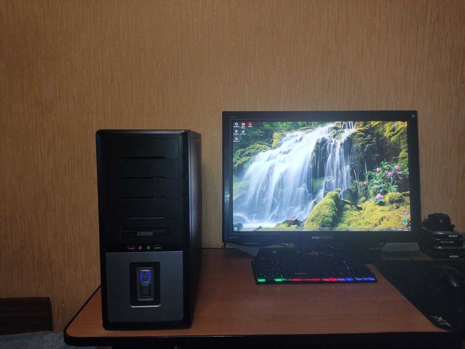 Компьютер Core 2 Duo  E7300(2x2,66) ,ОЗУ 4 Gb,GeForce 8400 GS, HDD 250