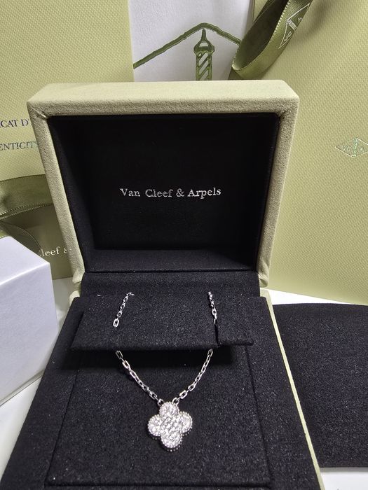 Кулон, подвес Van Cleef с бриллиантами. Підвіс