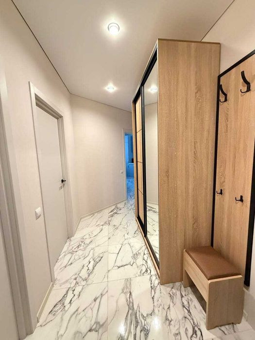 Оренда 2 кімн. квартири вул. Воскресенська, 2-В, ЖК «Паркові Озера -2»