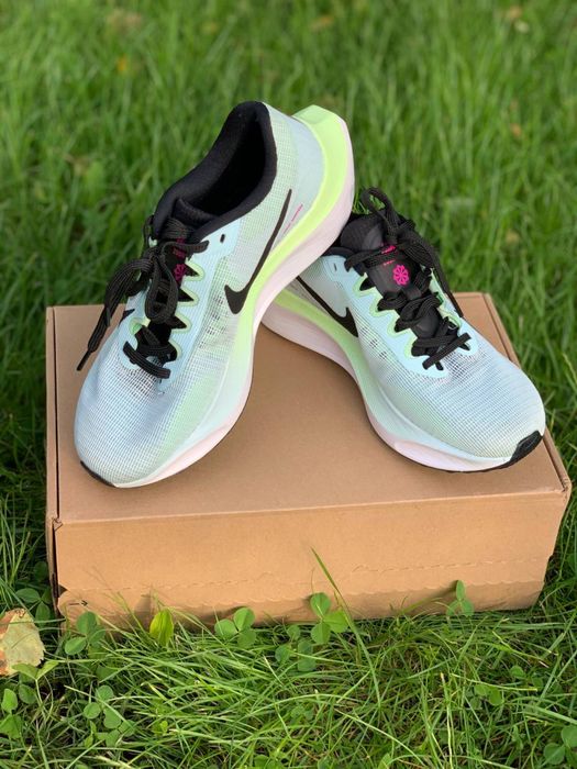Кросівки Nike. нові. жіночі. Nike Zoom Fly 5 Road Running