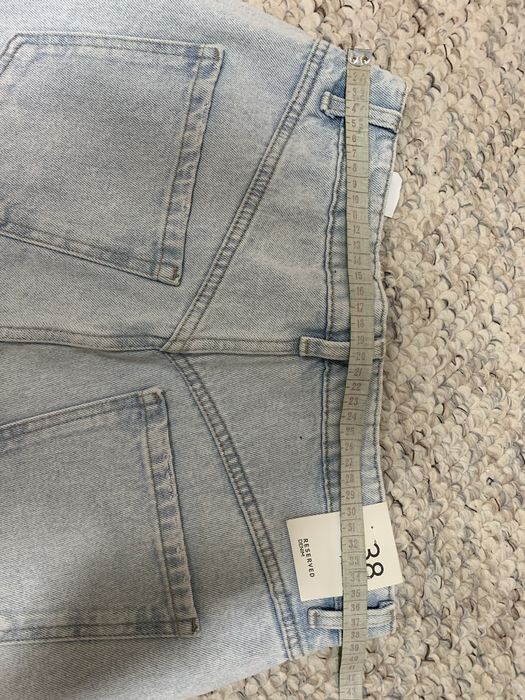 Джинсы рваные новые Reserved р.38