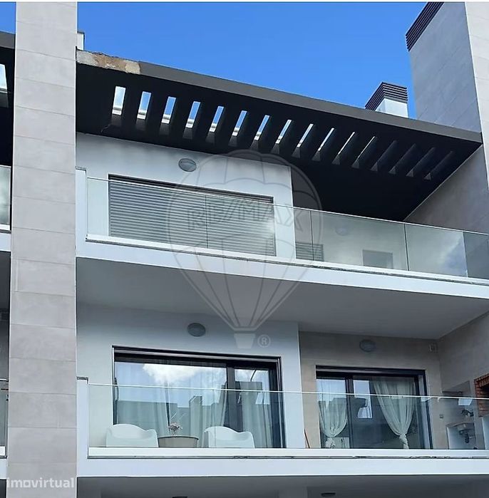 Moradia T4 para arrendamento