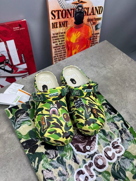 Тапочки Crocs x bape