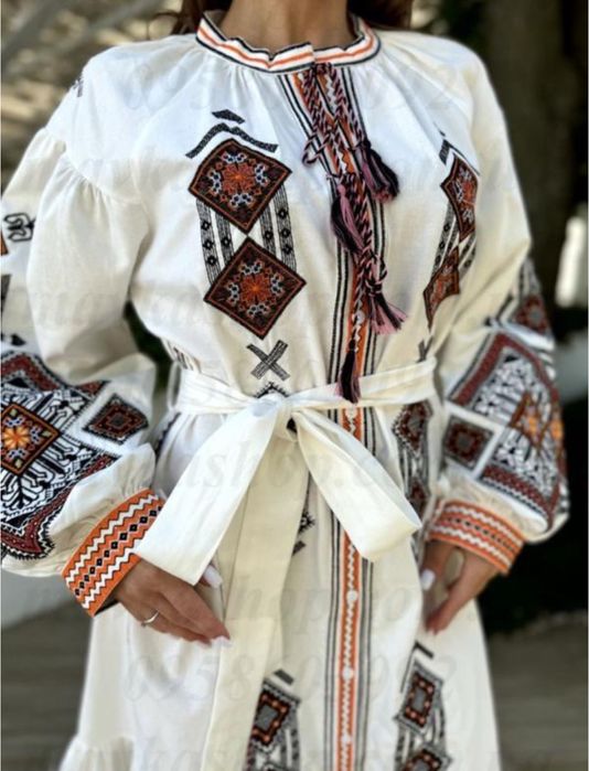 Вишиванка жіноча