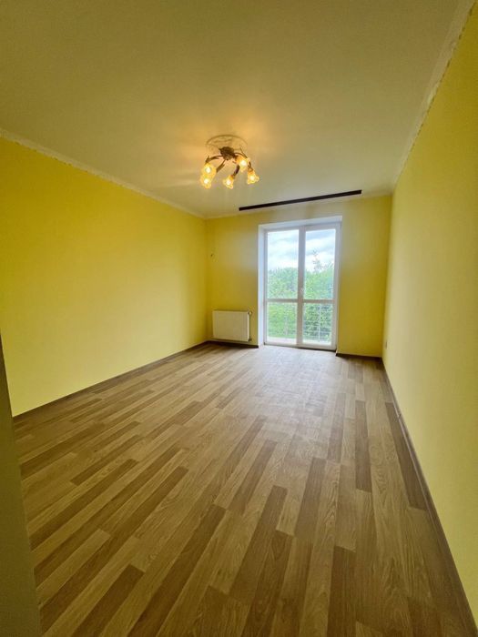 Продаж 2 кімн квартири з підвалом