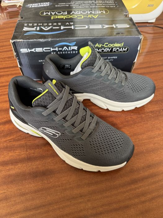 Кросівки чоловічі Skechers 41 розмір