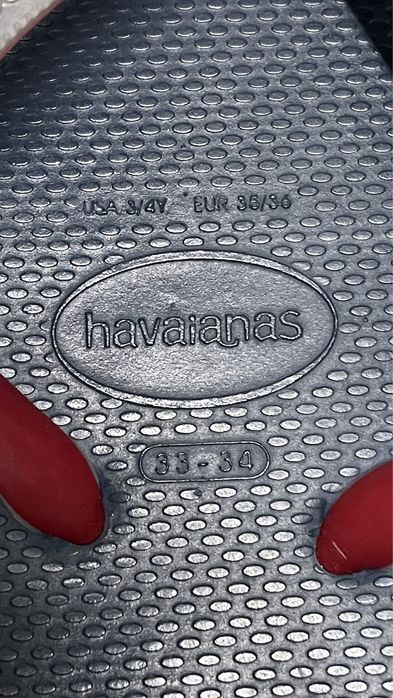 Havaianas em ótimo estado - Tam 33/34