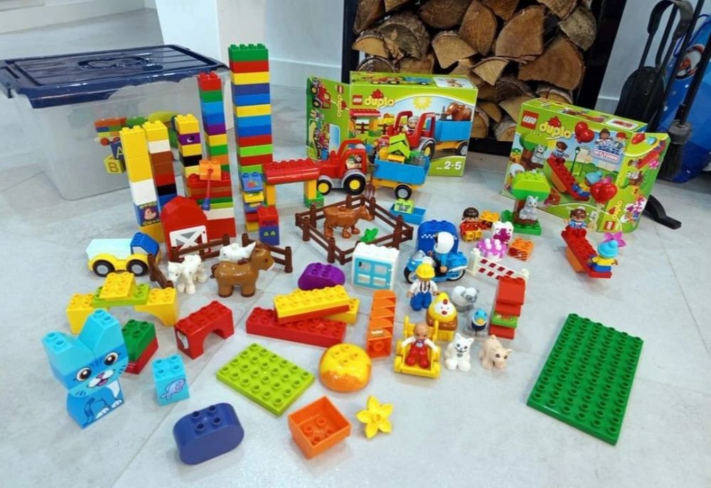 Lego Duplo traktor 10524 przyjęcie urodzinowe 10832 i inne 174 sztukiZ