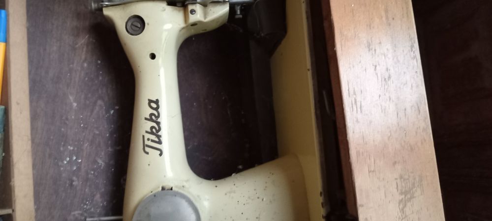 Продається швейна машинка .