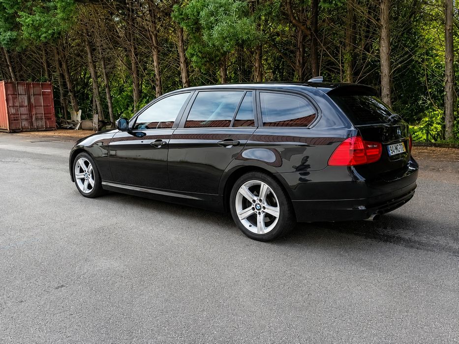 BMW 318d Touring 2009