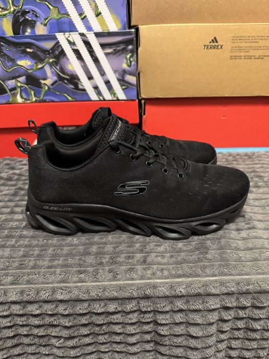 Оригінальні кросівки Skechers Glide 39,5(26см)