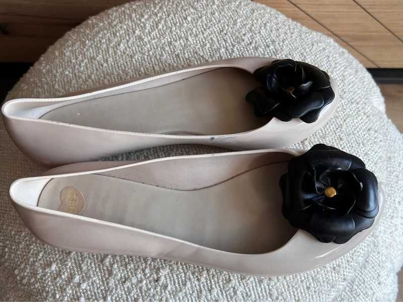 Mel by Melissa pudrowe balerinki rozmiar 38