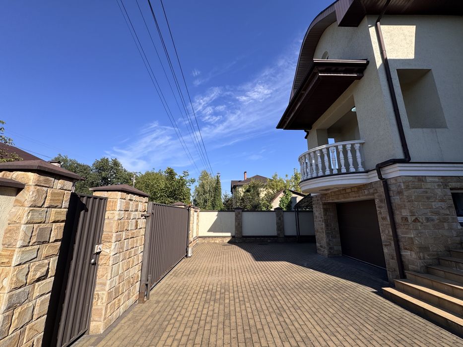 Будинок 390 м² з сауною, спортзалом та гаражем на 2 авто | Нивки / Сирець