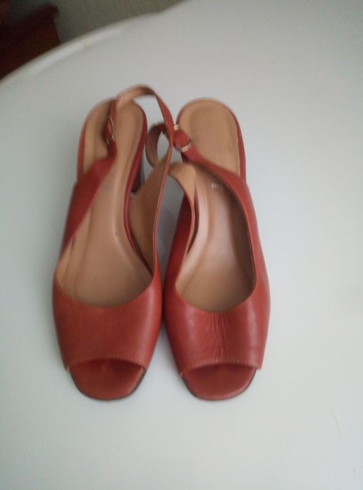 Босоніжки жіночі розмір38