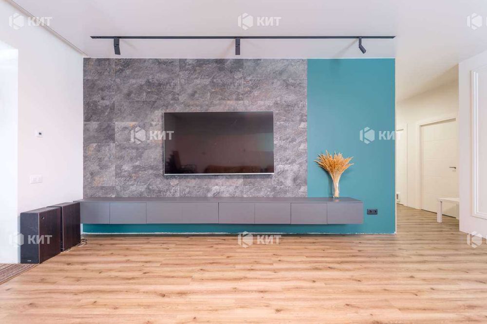 Будинок з новим ремонтом та бассейном. Салтівка (Салтовка) , 122943