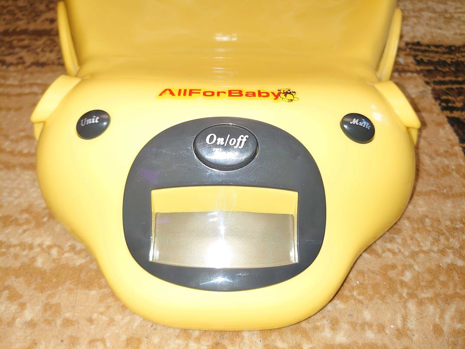 Waga dziecięca plus przewijak