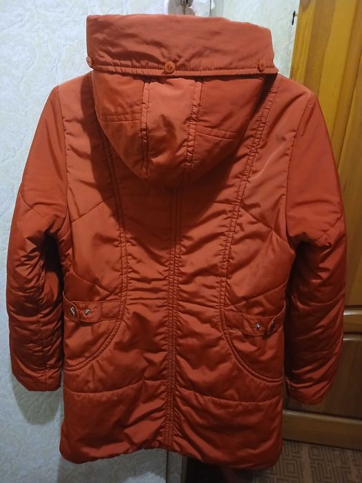 Зимова курточка жіноча S/44 розмір