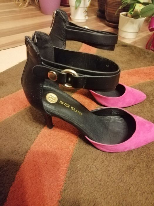 Szpilki damskie 40 River Island