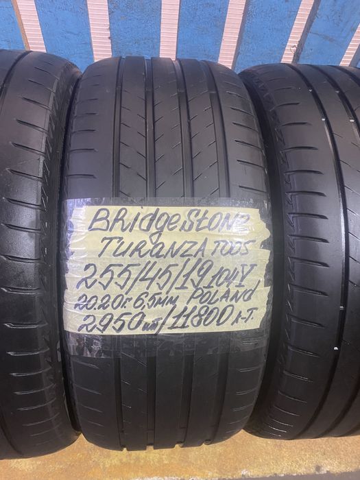 255/45/19(104Y)2020r. Bridge Stone Turanza T001.