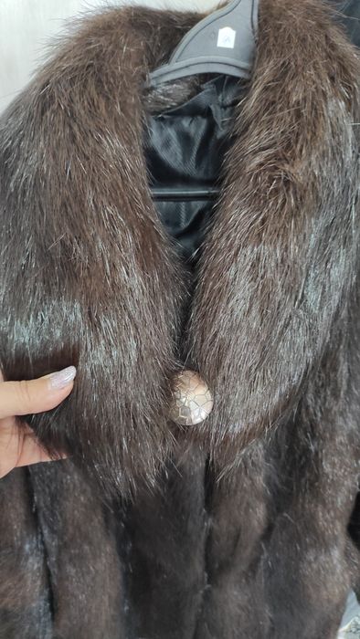 Шуба з нутрії,натуральна