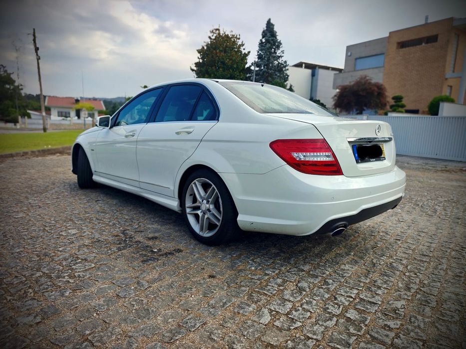 Mercedes-Benz C 220 (BlueTEC) d 7G-TRONIC AMG Line