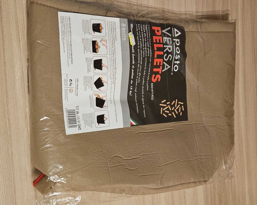 Torba na pellet, drewno do kominka, pieca DEKORACJA