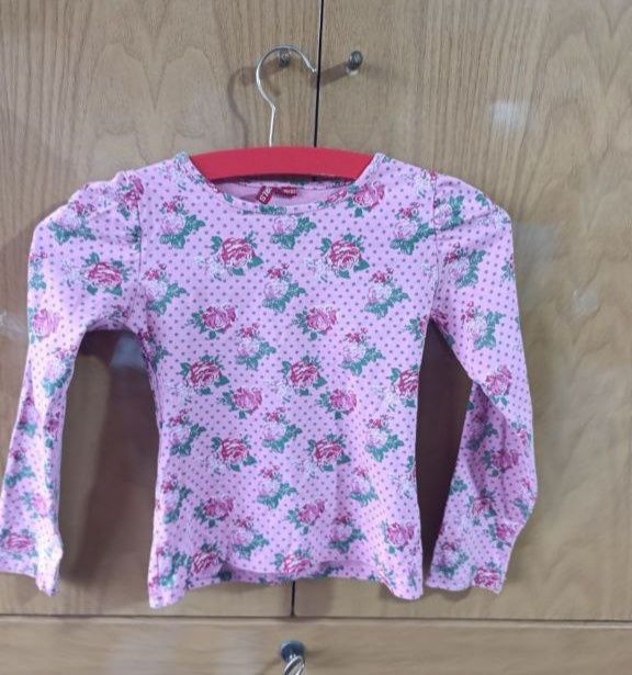 Лонгслив  кофты.