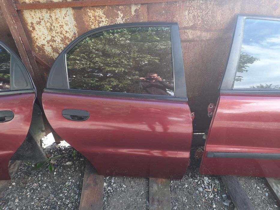 Двери на daewoo lanos daewoo sens Део Ланос,Сенс