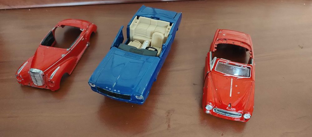 Mercedes Mustang Peugeot model 1/34 do renowacji