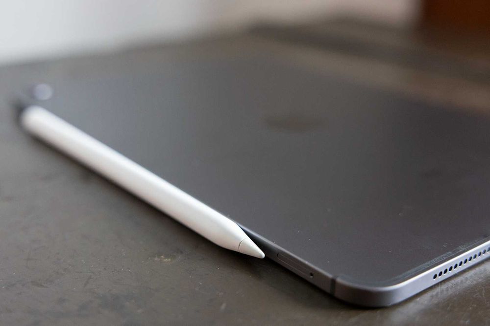 iPad Air 10,9 cali z Apple Pencil 2 generacji i etui