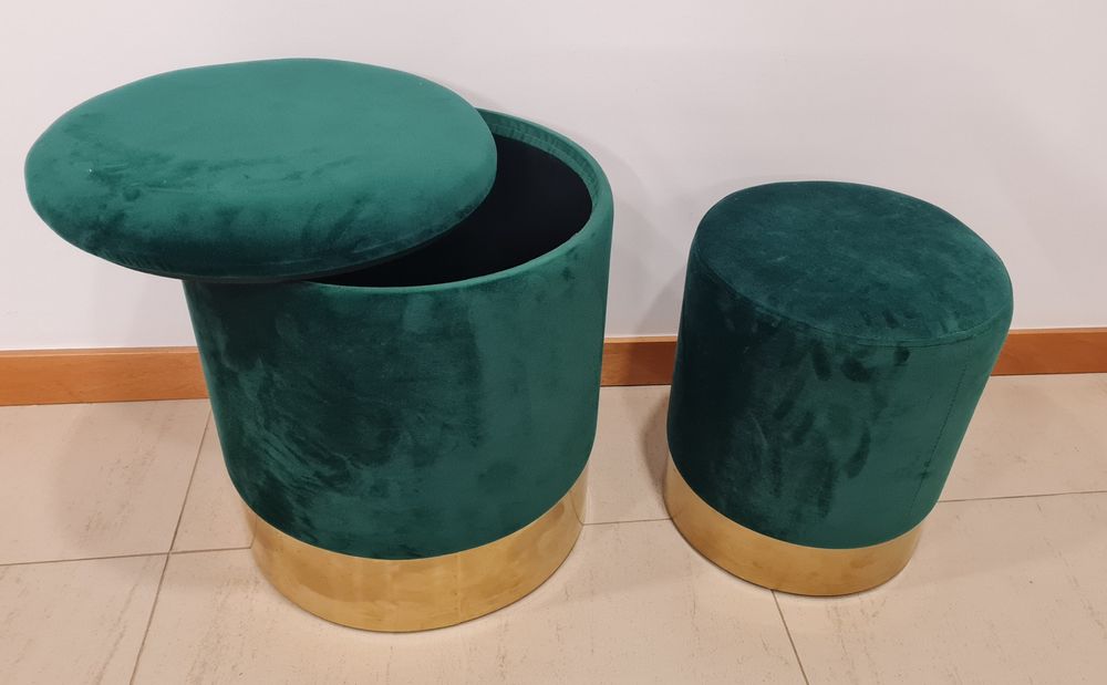 Almofadas novas em verde