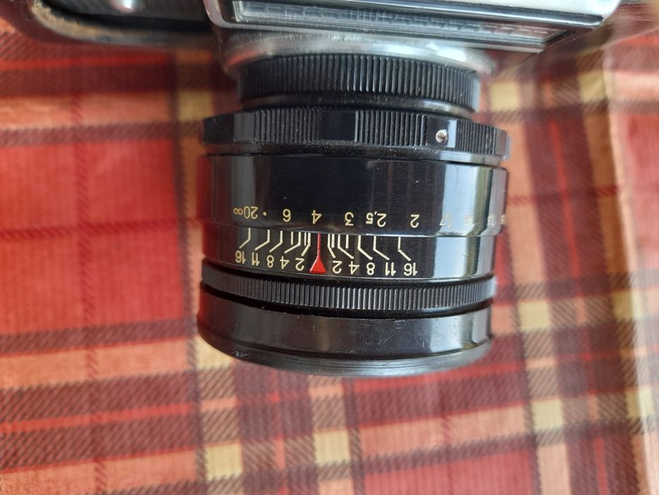 Zenit-E + Helios-44 2/58 — плівковий фотоапарат СРСР