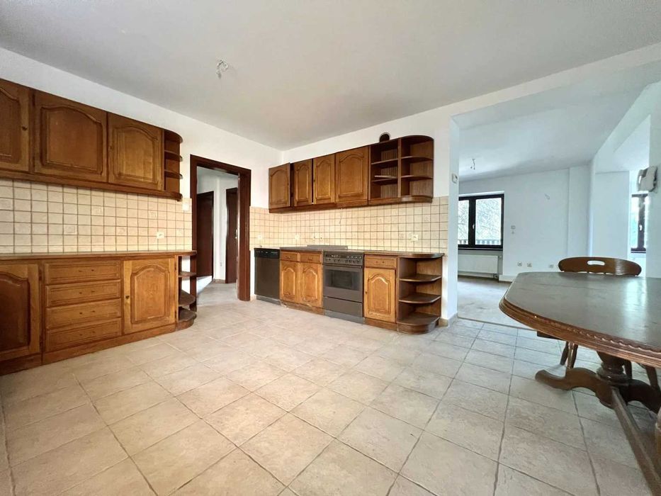 Sprzedam dom mieszkalno-usługowy w centrum Ciechanowa – ul. Jesionowa