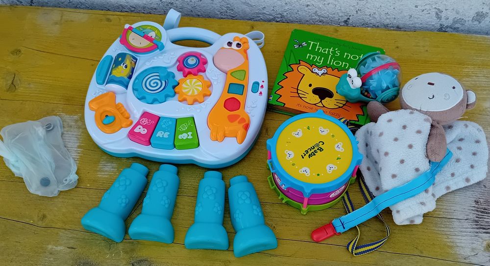 Conjunto / saco / lote brinquedos bebé