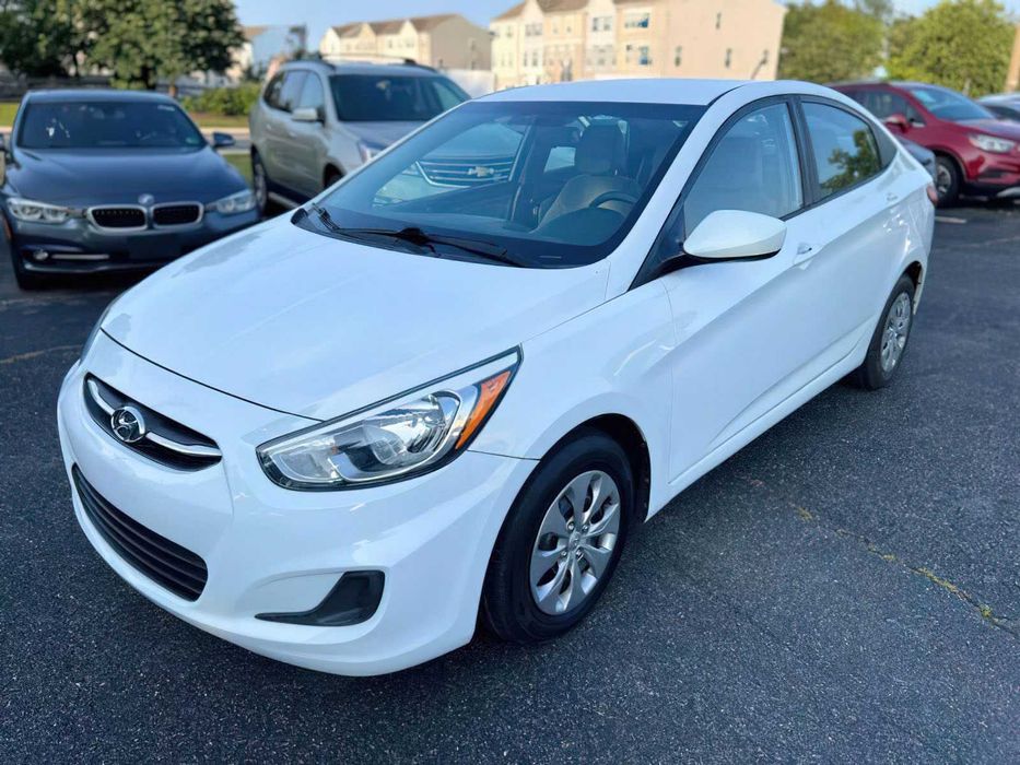 Hyundai Accent GLS      2015