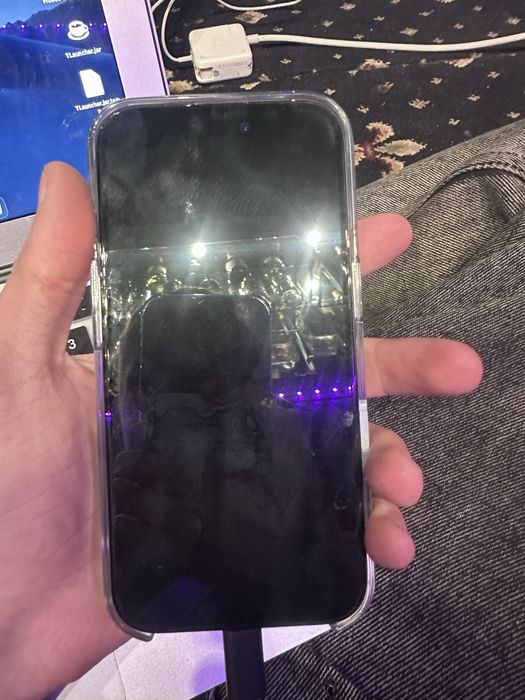 Продам телефон Apple Iphone 16 256g