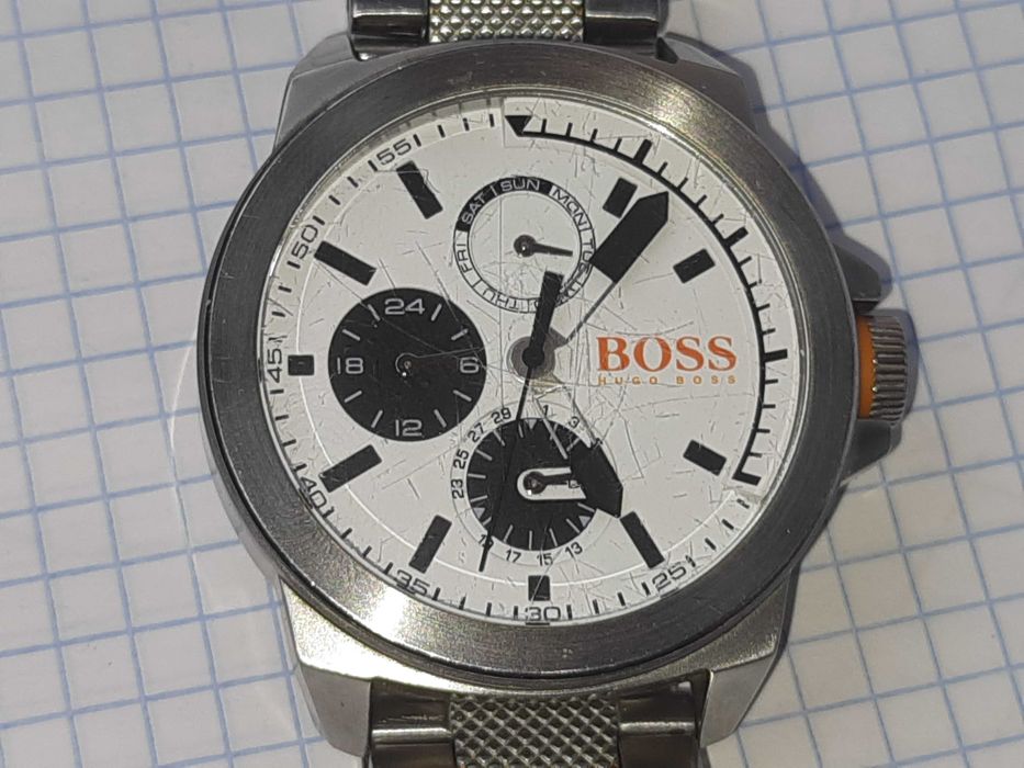 Продам шикарний чоловічий годинник Hugo Boss