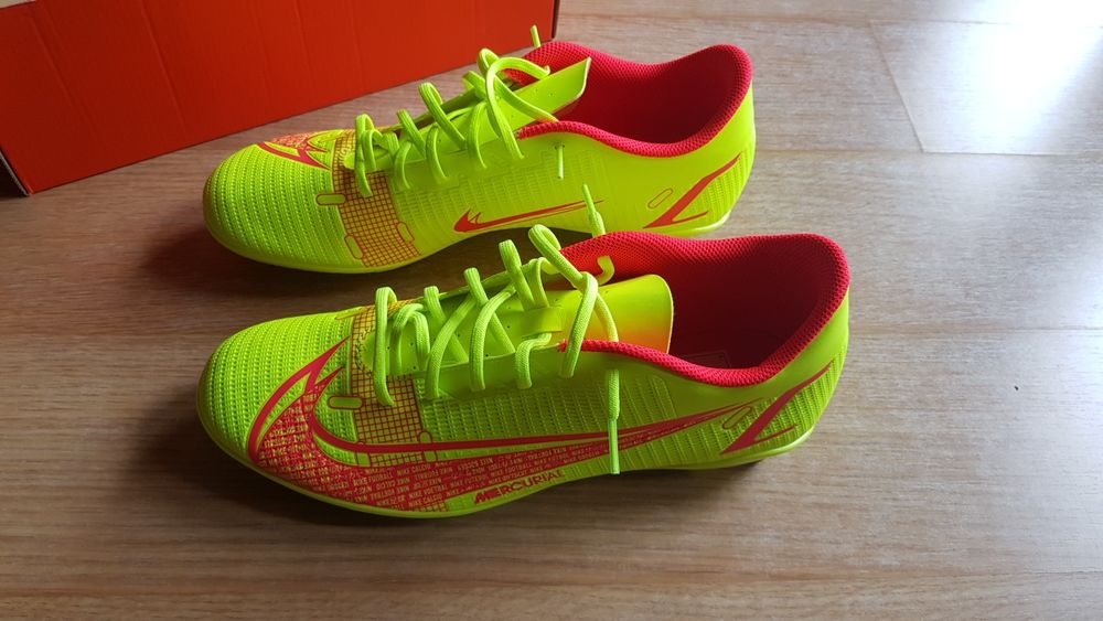 Chuteiras Nike Mercurial N.44