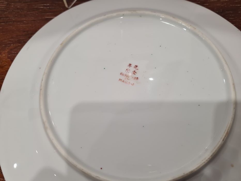 2 Pratos porcelana Macau