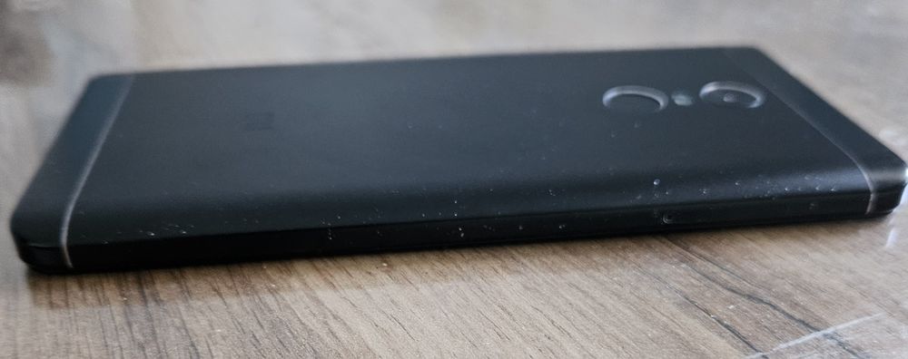 Продам смартфон REDMI NOTE 4